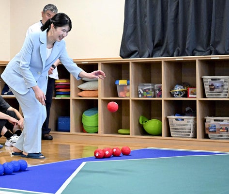 滋賀県初訪問の愛子さま、ボッチャ体験「頑張ります」と言って投げられた球は…周囲から喝采