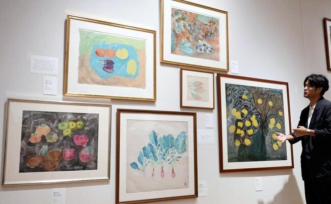 ７３歳から絵筆 あふれる創作